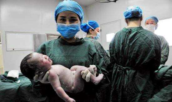 想怀孕多久同房一次比较好？哪些因素会对怀孕产生影响？